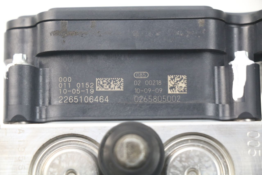 photo de POMPA ABS BMW S RR ABS S1000RR 1000 (2009 - 2011) - Punkty mocowania