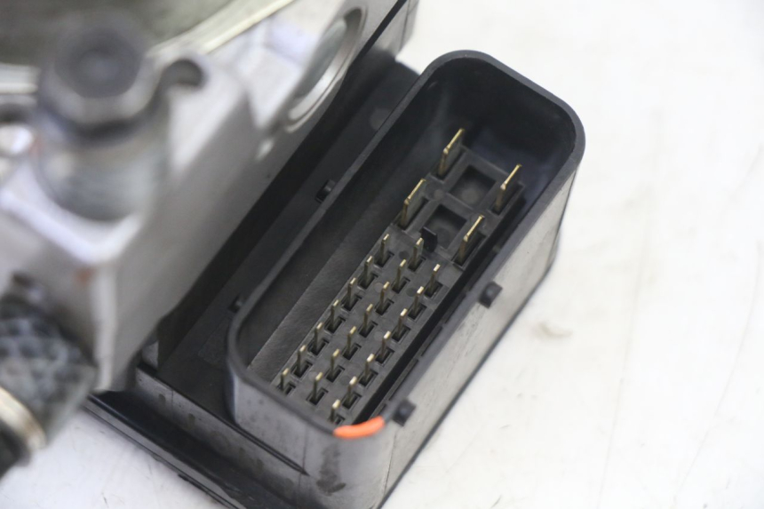 photo de POMPA ABS PEUGEOT SATELIS 125 (2013 - 2018) - Zoom stanu zużycia