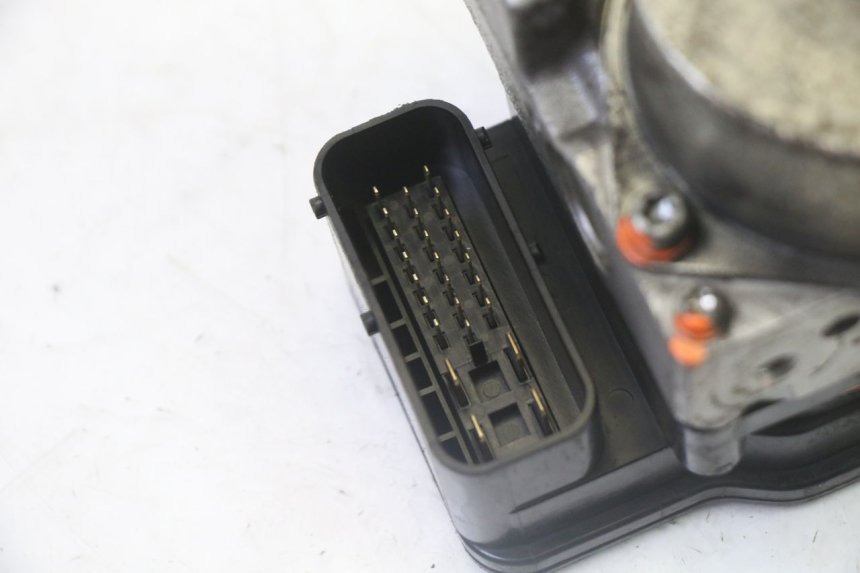 photo de POMPA ABS PEUGEOT SATELIS 125 (2010 - 2012) - Zoom stanu zużycia