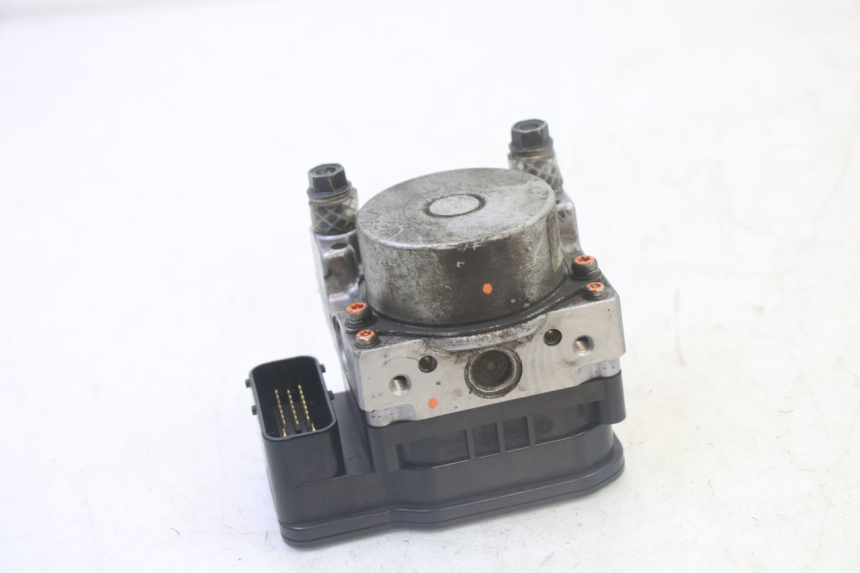 photo de POMPA ABS PEUGEOT SATELIS 125 (2013 - 2018) - Widok główny