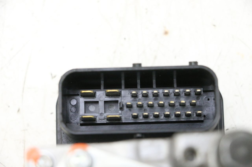 photo de POMPA ABS PEUGEOT SATELIS 125 (2013 - 2018) - Zoom stanu zużycia