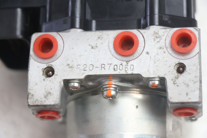 photo de POMPA ABS PEUGEOT SATELIS 125 (2013 - 2018) - Oznaczenia i referencje