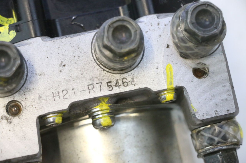 photo de POMPA ABS PEUGEOT SATELIS 125 (2013 - 2018) - Inny kąt widzenia