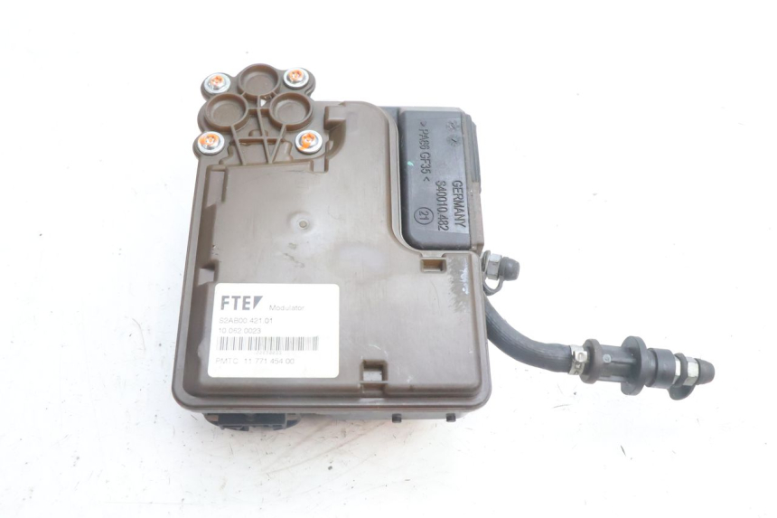 photo de POMPA ABS PEUGEOT SATELIS 125 (2006 - 2009) - Punkty mocowania
