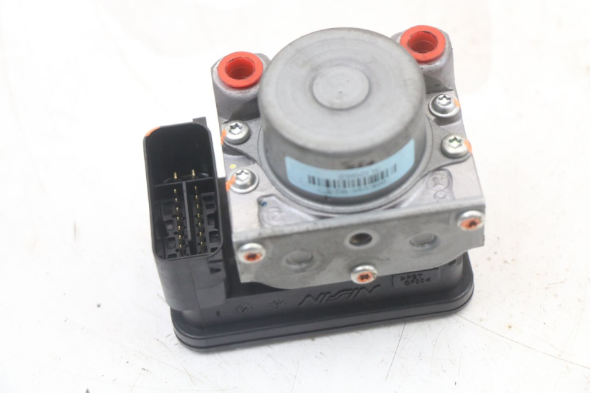 photo de POMPA ABS SUZUKI BURGMAN 125 (2018 - 2021) - Szczegół części