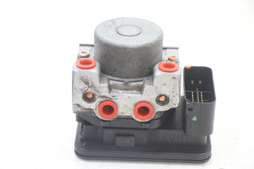 photo de POMPA ABS SUZUKI BURGMAN 125 (2018 - 2021) - Widok główny