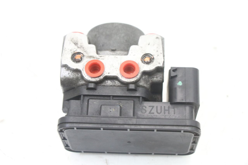 photo de POMPA ABS SUZUKI BURGMAN 125 (2018 - 2021) - Zoom stanu zużycia