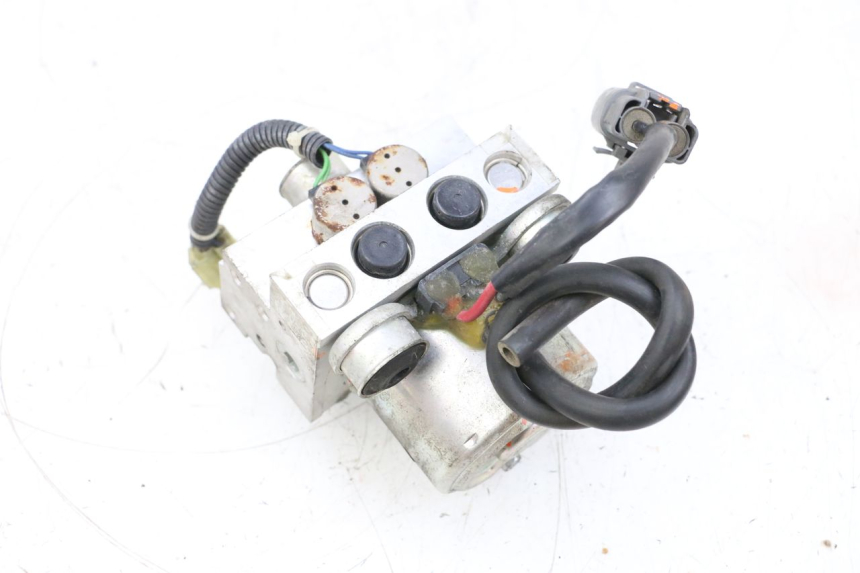 photo de POMPA ABS YAMAHA TDM ABS 900 (2002 - 2014) - Widok produktu