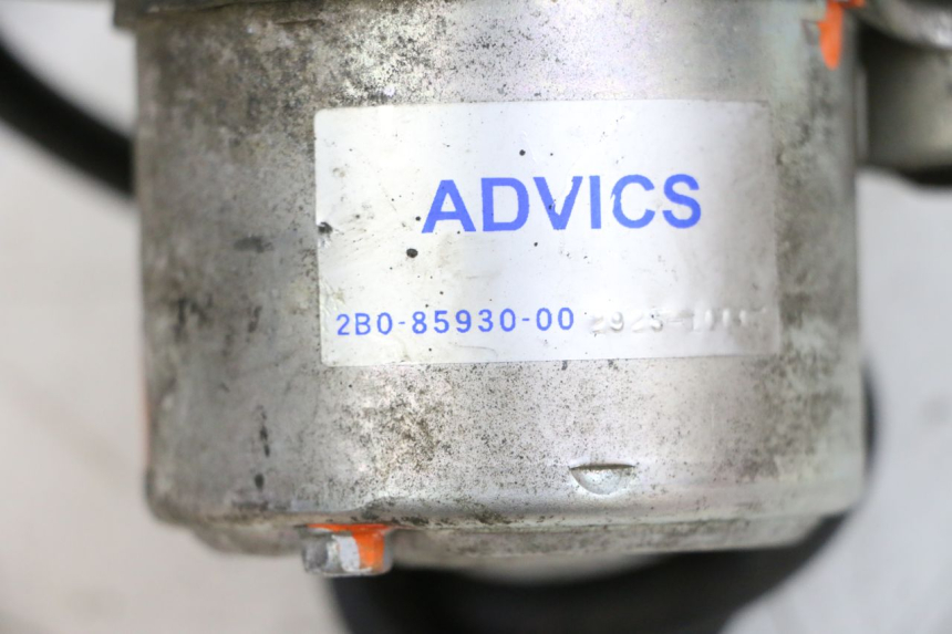 photo de POMPA ABS YAMAHA TDM ABS 900 (2002 - 2014) - Inny kąt widzenia