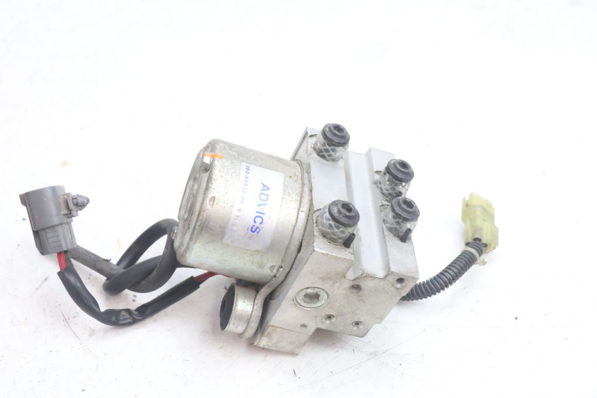 photo de POMPA ABS YAMAHA TDM ABS 900 (2002 - 2014) - Widok główny