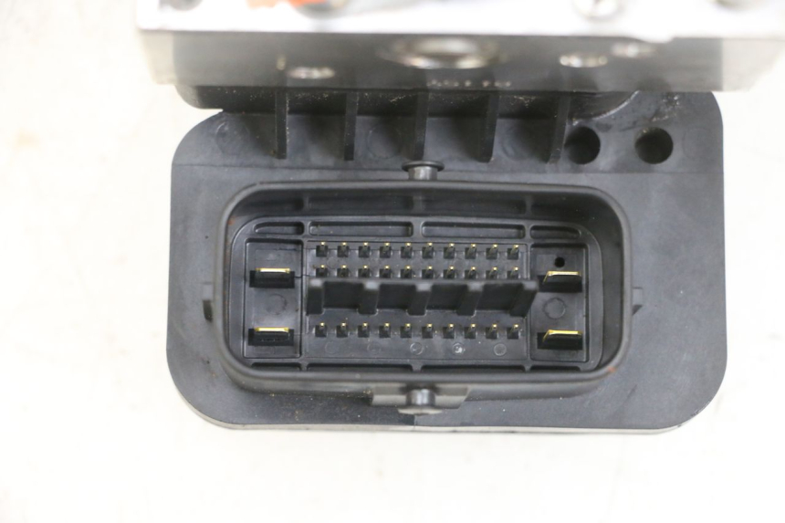 photo de POMPA ABS YAMAHA TRICITY 300 (2020 - 2024) - Stan powierzchni