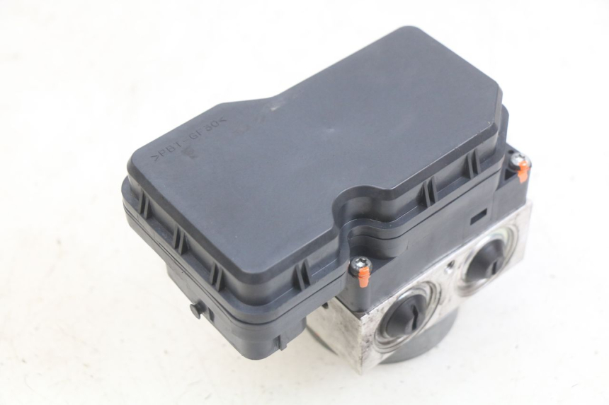 photo de POMPA ABS YAMAHA X-MAX XMAX 125 (2010 - 2013) - Szczegół części