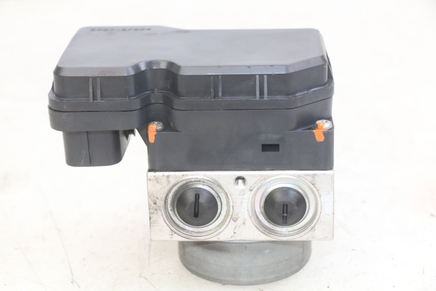 photo de POMPA ABS YAMAHA X-MAX XMAX 125 (2010 - 2013) - Zbliżenie techniczne