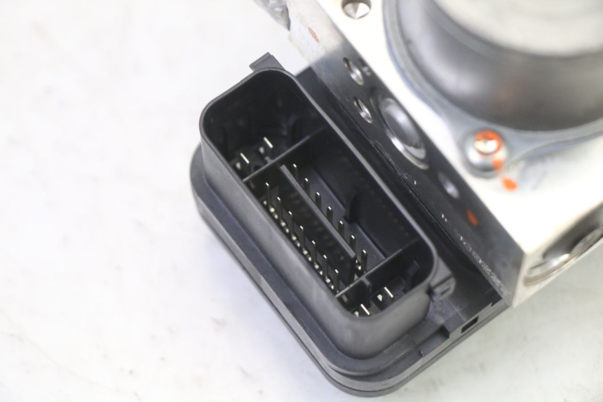 photo de POMPA ABS YAMAHA XMAX X-MAX 125 (2021 - 2025) - Widok ogólny