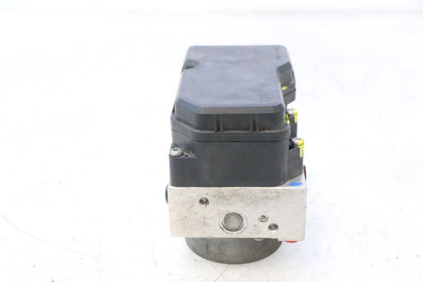 photo de POMPA ABS YAMAHA X-MAX XMAX 125 (2010 - 2013) - Oznaczenia i referencje
