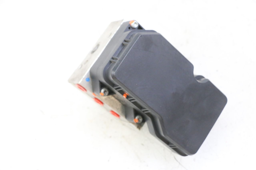 photo de POMPA ABS YAMAHA XJ6 ABS 600 (2008 - 2016) - Szczegół części