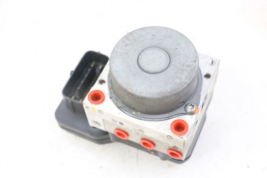 photo de POMPA ABS YAMAHA XJ6 ABS 600 (2008 - 2016) - Zoom stanu zużycia