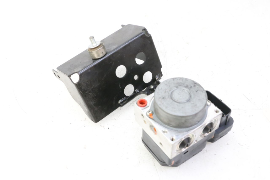 photo de POMPA ABS YAMAHA XJ6 ABS 600 (2008 - 2016) - Inny kąt widzenia