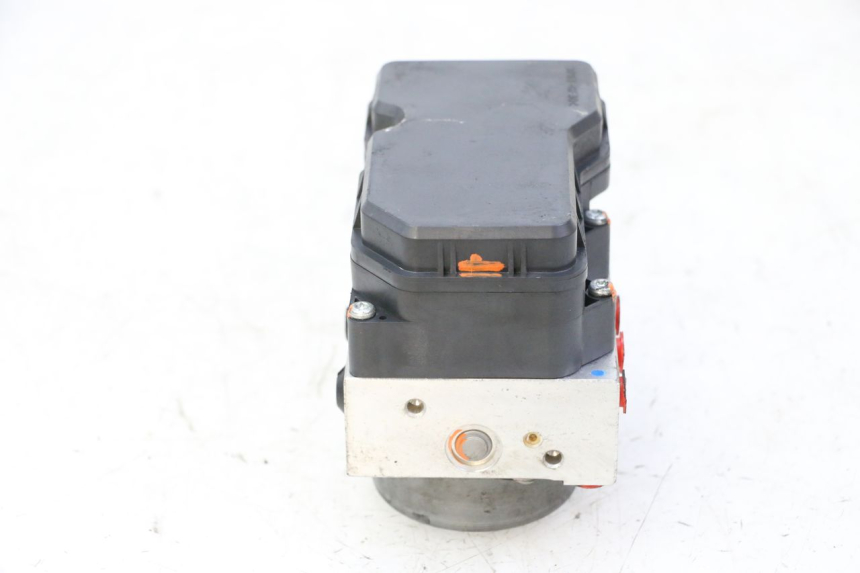 photo de POMPA ABS YAMAHA XJ6 ABS 600 (2008 - 2016) - Oznaczenia i referencje