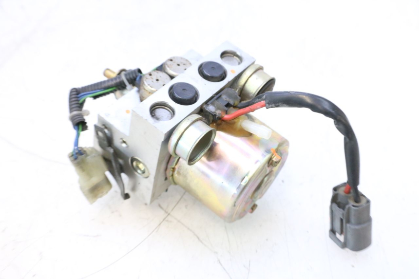 photo de POMPA ABS YAMAHA XP T-MAX ABS 500 (2005 - 2005) - Stan powierzchni