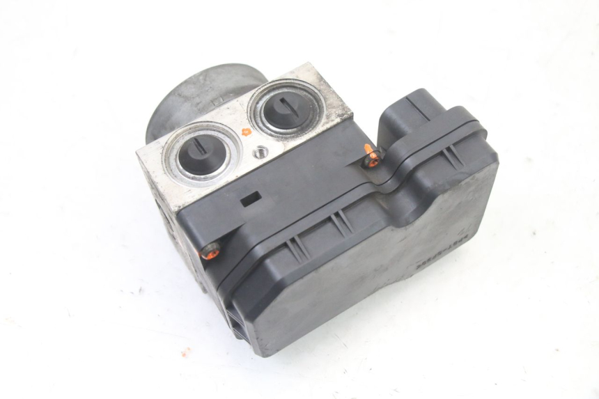 photo de POMPA ABS YAMAHA X-MAX XMAX ABS 250 (2010 - 2014) - Punkty mocowania