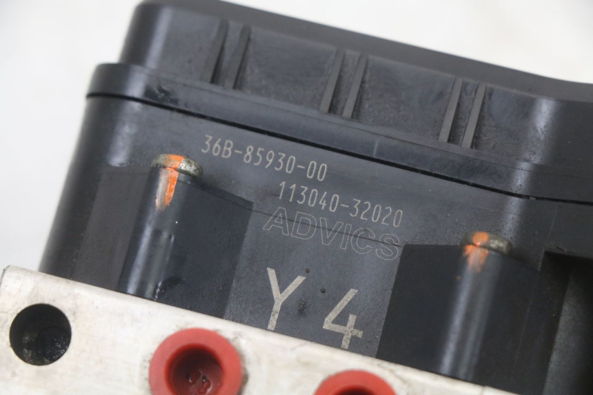 photo de POMPA ABS YAMAHA XJ6 ABS 600 (2008 - 2016) - Zbliżenie techniczne