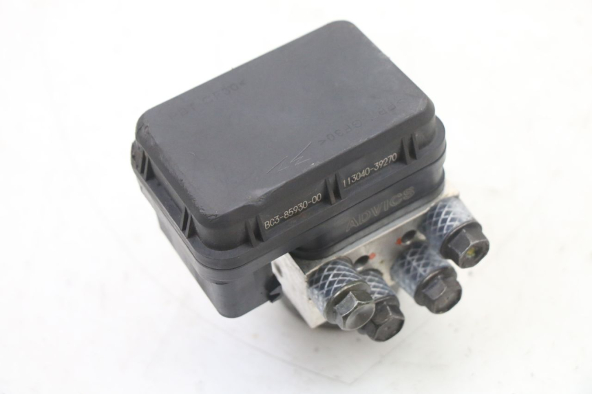 photo de POMPA ABS YAMAHA YP T-MAX TMAX 530 (2017 - 2020) - Punkty mocowania