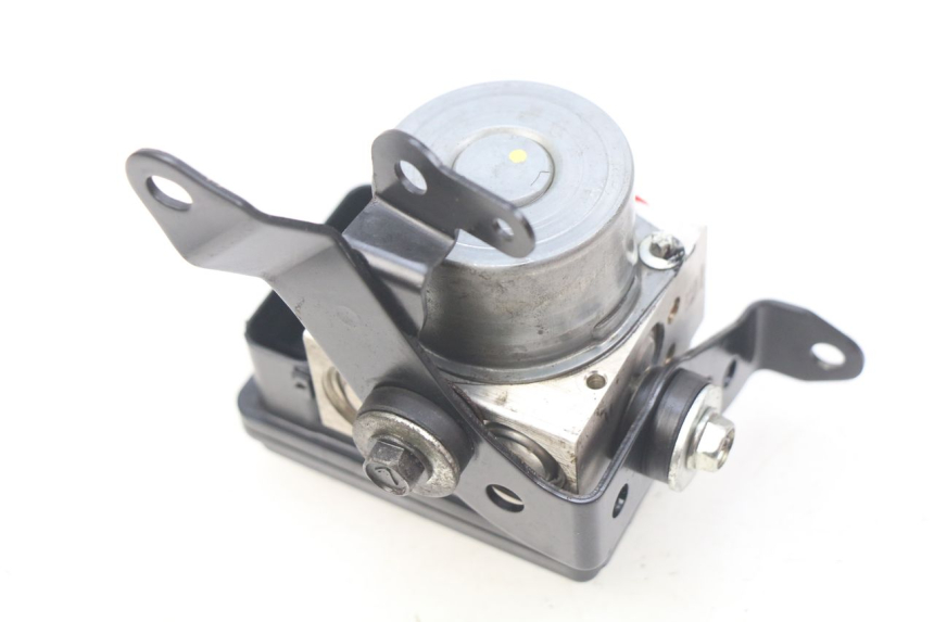 photo de POMPA ABS KAWASAKI Z 650 (2016 - 2019) - Punkty mocowania