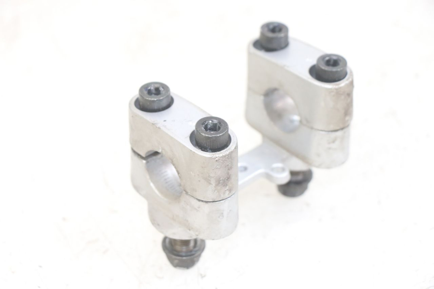 photo de Mocowanie kierownicy YAMAHA BW'S BWS 125 (2010 - 2013) - Widok główny