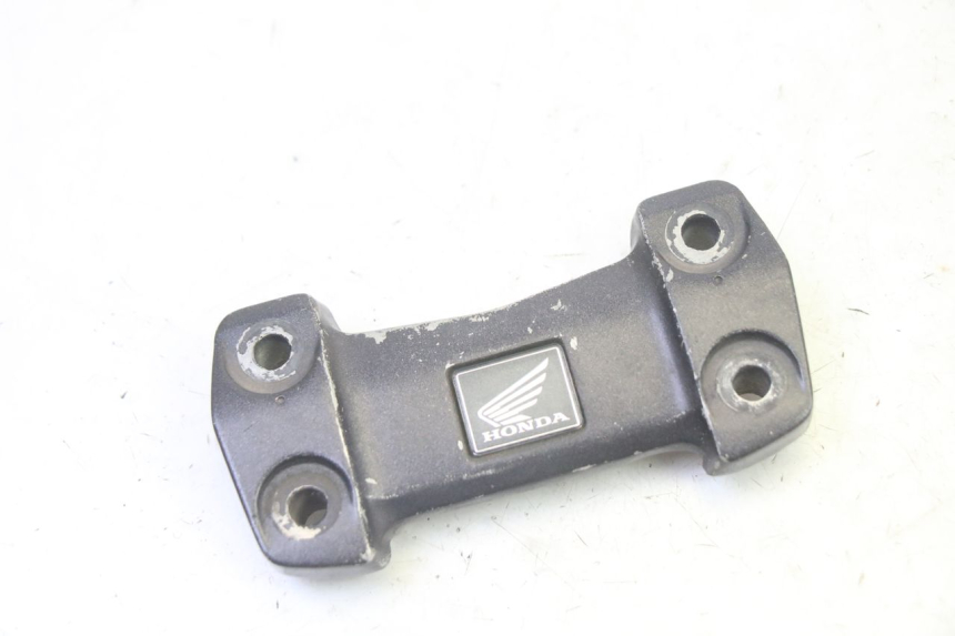 photo de Mocowanie kierownicy HONDA CBF 125 (2009 - 2015) - Widok główny