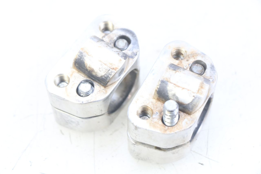 photo de Mocowanie kierownicy HONDA CR 80 (2001 - 2003) - Zbliżenie techniczne