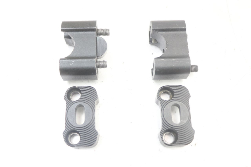 photo de Mocowanie kierownicy DERBI SENDA SM DRD X-TREME 50 (2011 - 2017) - Inny kąt widzenia