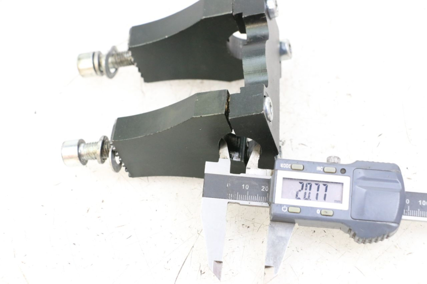 photo de Mocowanie kierownicy RSR DIRT BIKE 150 - Szczegół części