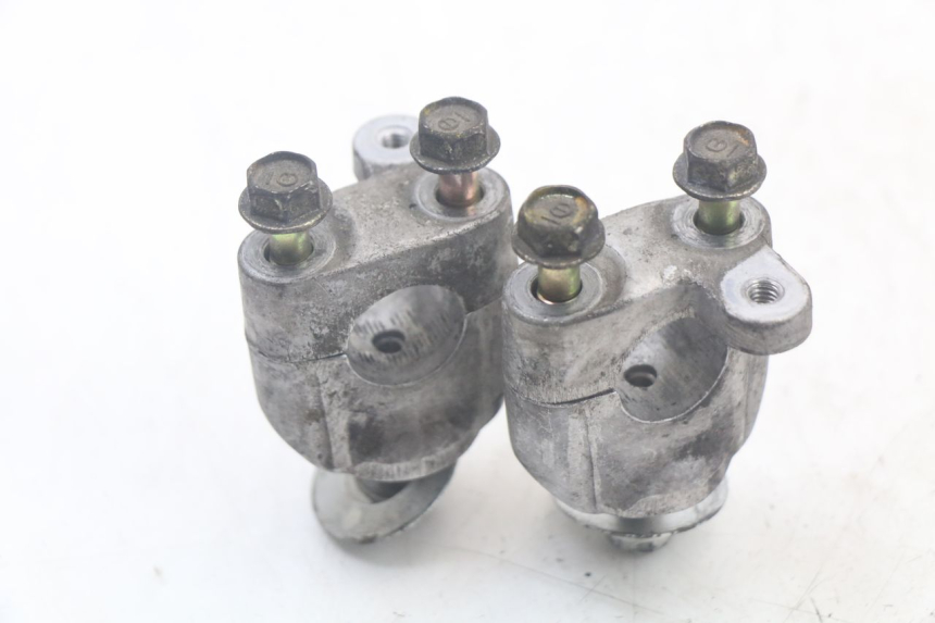 photo de Mocowanie kierownicy HONDA FJS SILVERWING SILVER WING 600 (2001 - 2010) - Zoom stanu zużycia