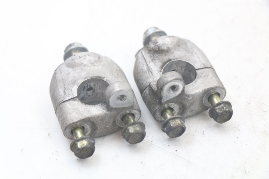 photo de Mocowanie kierownicy HONDA FJS SILVERWING SILVER WING 600 (2001 - 2010) - Inny kąt widzenia