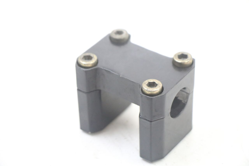 photo de Mocowanie kierownicy LONCIN DIRT BIKE 125 - Zoom stanu zużycia