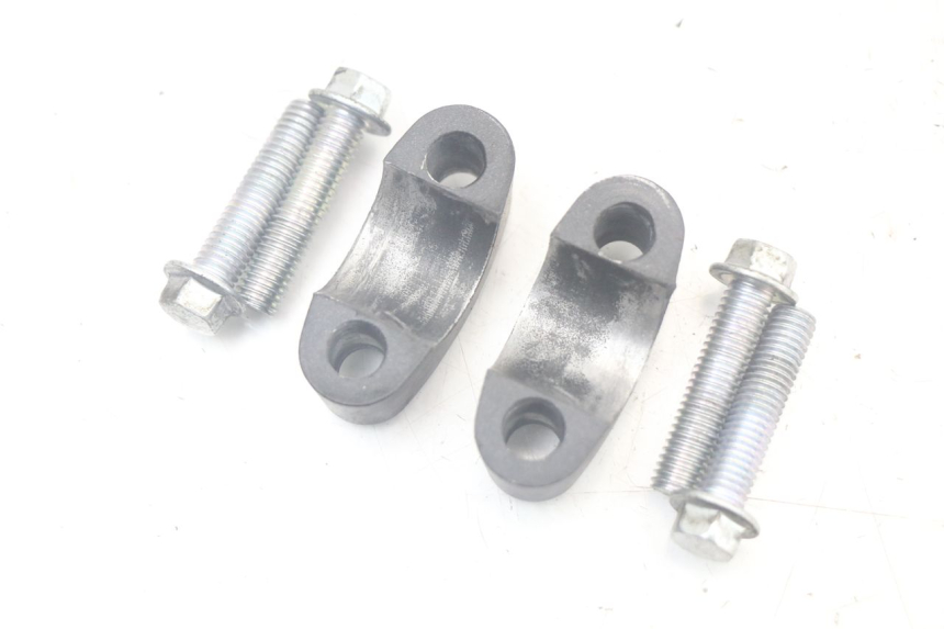 photo de Mocowanie kierownicy YAMAHA MT-07 MT07 ABS 700 (2014 - 2017) - Zbliżenie techniczne