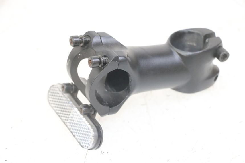 photo de Mocowanie kierownicy NAMI STELLAR 1 - Zbliżenie techniczne