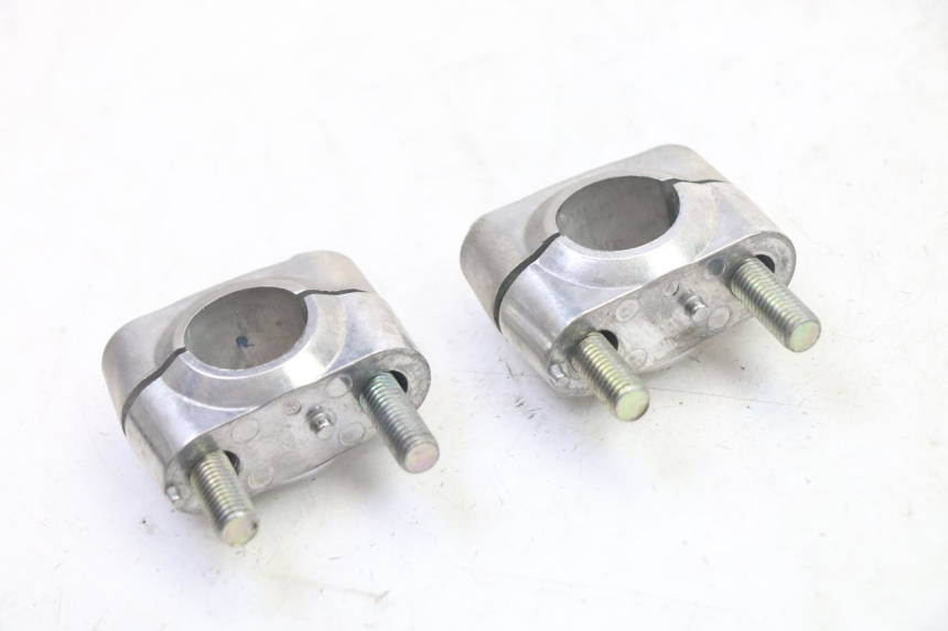 photo de Mocowanie kierownicy YAMAHA XMAX X-MAX 125 (2021 - 2025) - Inny kąt widzenia