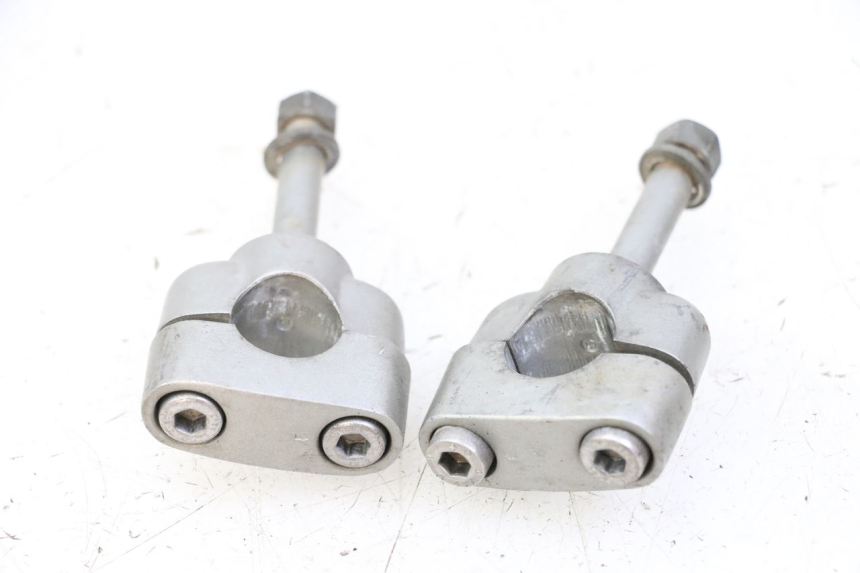 photo de Mocowanie kierownicy YAMAHA XJN DIVERSION 600 (2000 - 2003) - Inny kąt widzenia