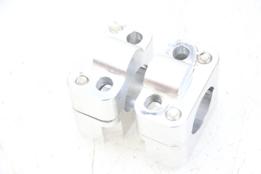 photo de Mocowanie kierownicy YAMAHA YZ 85 (2002 - 2018) - Inny kąt widzenia