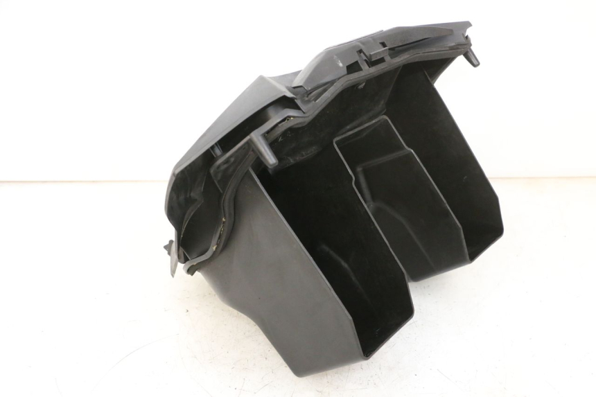 photo de UCHWYT SCHOWKA NA RĘKAWICZKI ADIVA AD3 300 (2014 - 2020) - Stan powierzchni