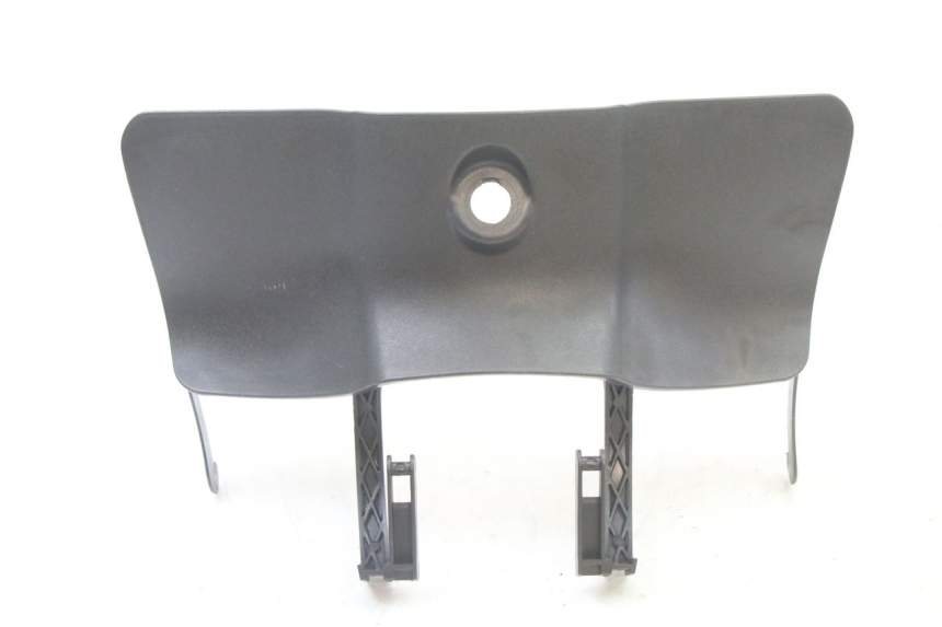 photo de UCHWYT SCHOWKA NA RĘKAWICZKI APRILIA ATLANTIC 125 (2003 - 2009) - Szczegół części