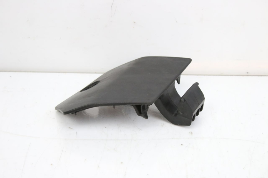 photo de UCHWYT SCHOWKA NA RĘKAWICZKI PEUGEOT CITYSTAR 50 (2013 - 2017) - Zoom stanu zużycia