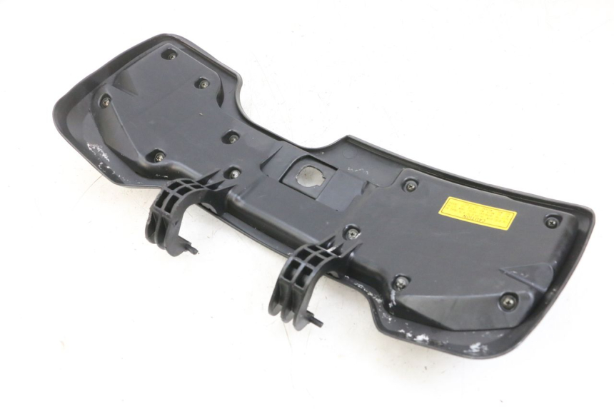 photo de UCHWYT SCHOWKA NA RĘKAWICZKI SYM GTS EVO 125 (2009 - 2013) - Zoom stanu zużycia