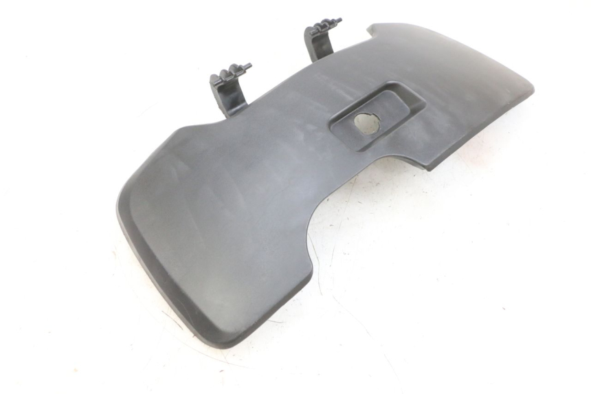 photo de UCHWYT SCHOWKA NA RĘKAWICZKI SYM GTS EVO 125 (2009 - 2013) - Zbliżenie techniczne