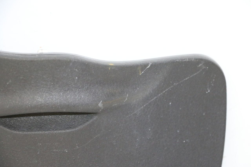 photo de UCHWYT SCHOWKA NA RĘKAWICZKI PIAGGIO LIBERTY 4T 50 (2009 - 2015) - Stan powierzchni