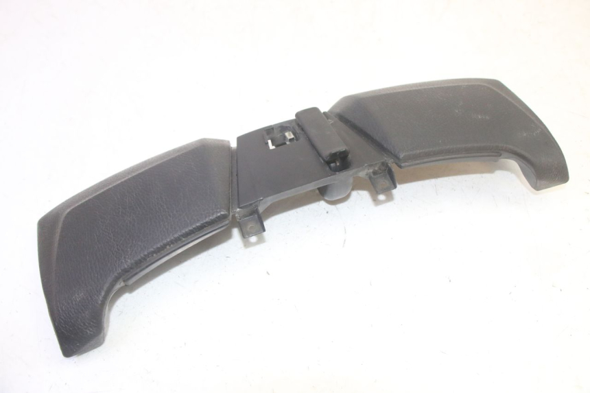 photo de UCHWYT SCHOWKA NA RĘKAWICZKI PIAGGIO MP3 HPE 350 (2018 - 2020) - Widok ogólny