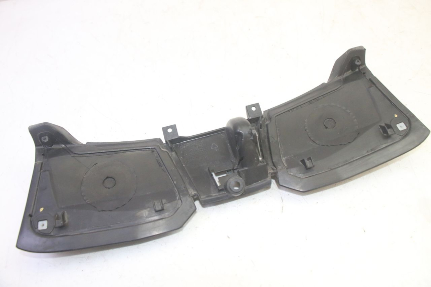 photo de UCHWYT SCHOWKA NA RĘKAWICZKI PIAGGIO MP3 HPE 350 (2018 - 2020) - Punkty mocowania