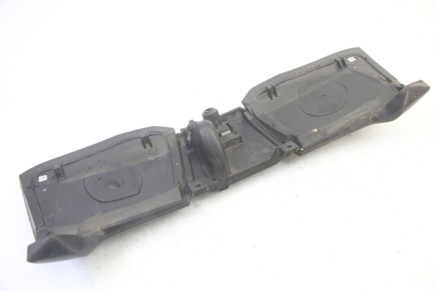 photo de UCHWYT SCHOWKA NA RĘKAWICZKI PIAGGIO MP3 500 (2016 - 2018) - Widok ogólny